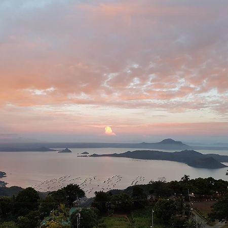 Taal Room Tagaytay City Exterior photo
