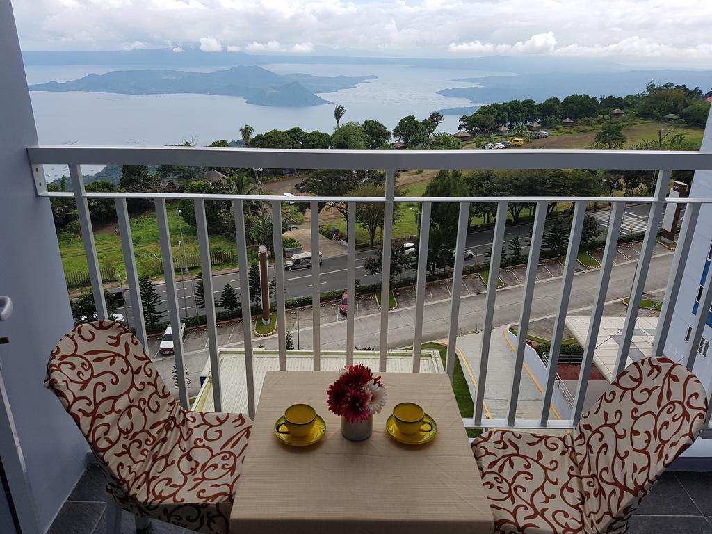 Taal Room Tagaytay City Exterior photo